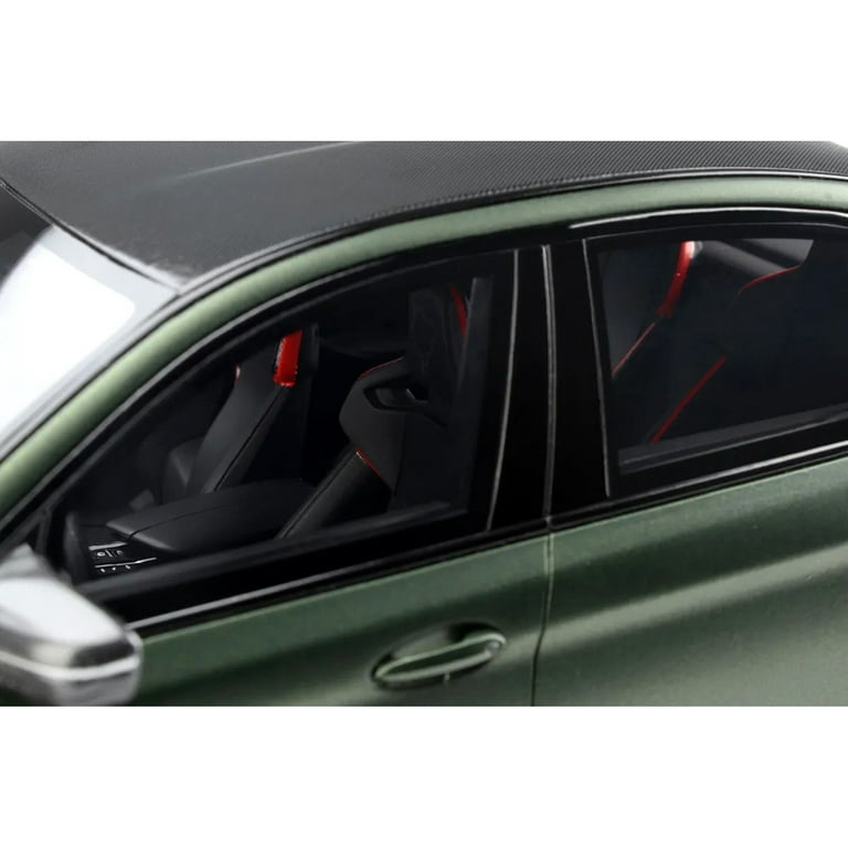 Diecast BMW M5 CS (F90) Dark Green Metallic with Carbon Top Diecast BMW M5 CS (F90) Dark Green Metallic with Carbon Top