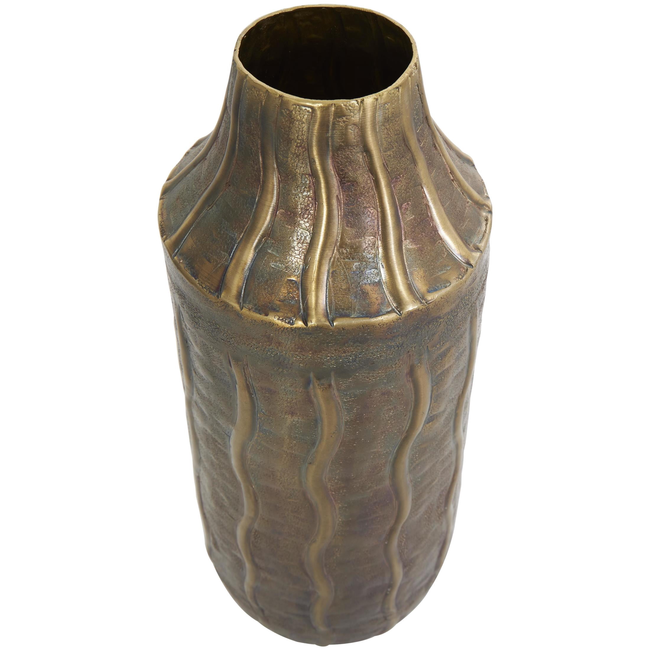 DecMode Brass Metal Snakeskin Inspired Decorative Vase with Dimensional Wavy Accents, 7" x 7" x 17"