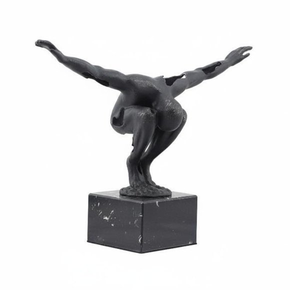 kowaku Abstract Human Figure Statue Minimalist Marble Base Ornament Versatile Decor Abstract Art Figure for Hotel Lobby, Office, Bookshelf