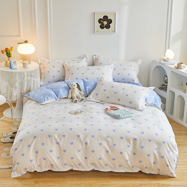 Strawberry Rabbit Cartoon Comforter Queen King Bedding Set Bed Sheets and Pillowcases Luxury Bedding Simple Pink Duvet Cover Set FGS