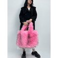 thumbnail image 3 of Bolso grande de piel sintética para mujer, bolsa de mano de diseñador, de felpa suave y esponjosa, cálido, para invierno, 2022, 3 of 6