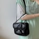 thumbnail image 5 of Nuevo bolso de mano retro con cadena de nicho para colgar en un hombro y en la axila con gran capacidad., 5 of 5