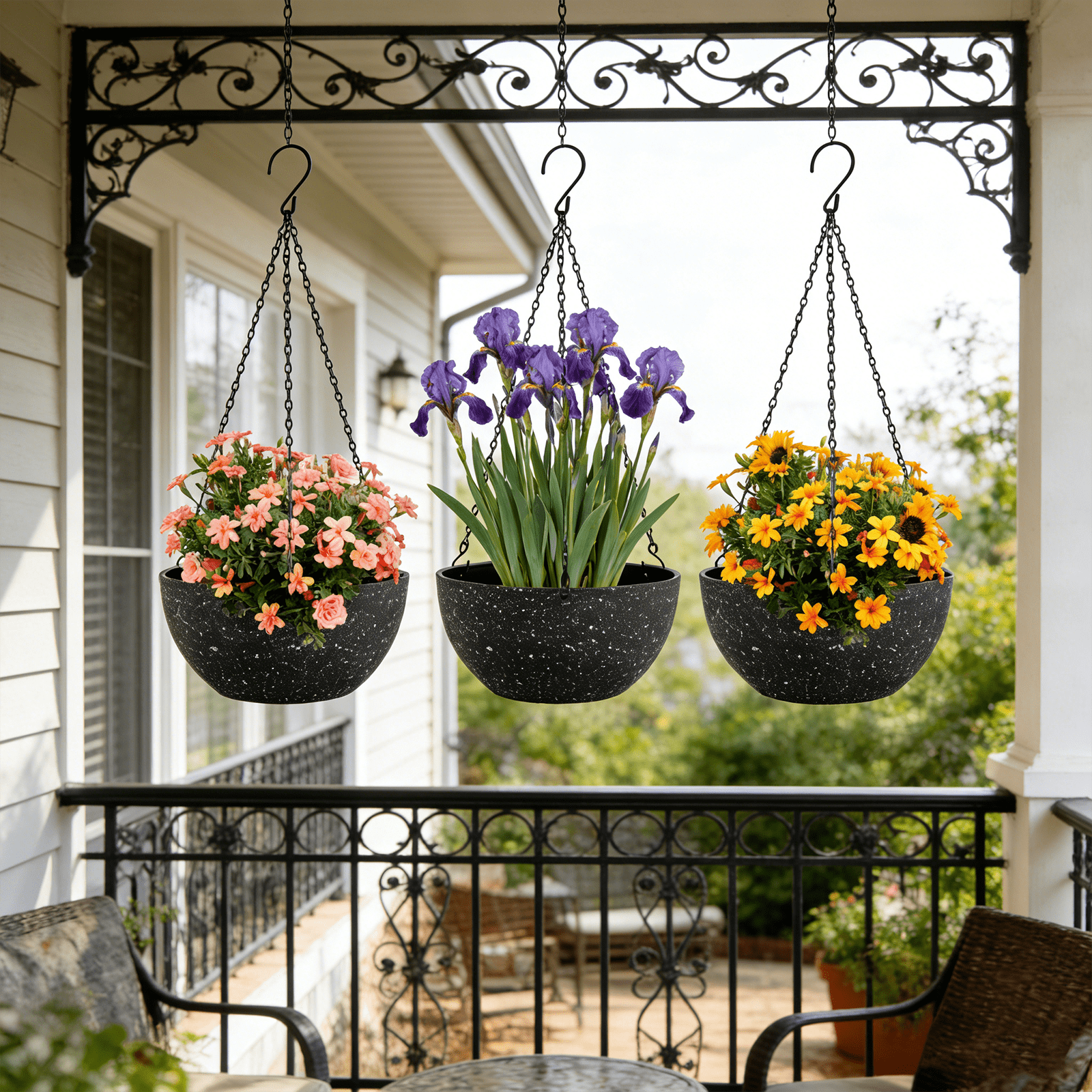 3 Pack Hanging Planters for Indoor Outdoor Plants, LAIJAUR 9 Inch Flower Pots with Drainage Holes and Chains, Plastic Hanging Baskets with S-Hooks for Home and Garden Decor, Black