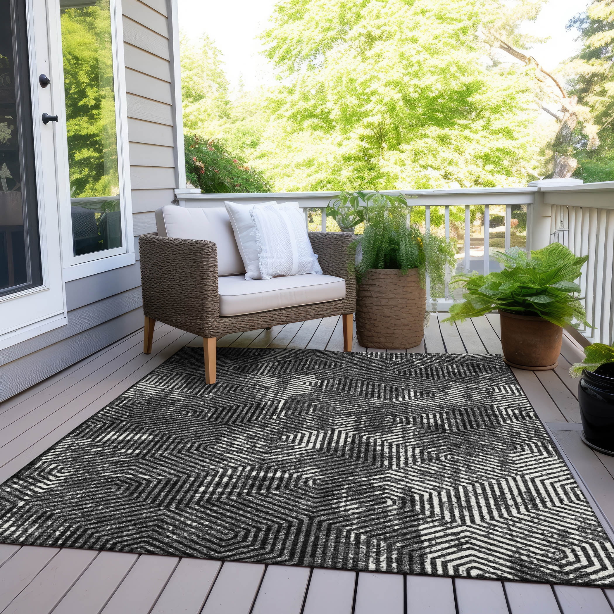 Addison Rugs Chantille Indoor/Outdoor Transitional Geometric Black Washable Rectangle Rug, 10' x 14'