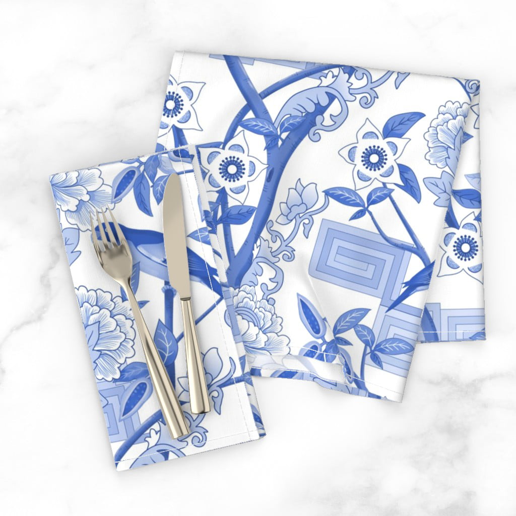 Cloth Napkins Set of 4 in Blue and White Floral Chinoiserie Print, Custom  Designed Floral Dinner Napkins, Chinoiserie Table Linens Gifts 