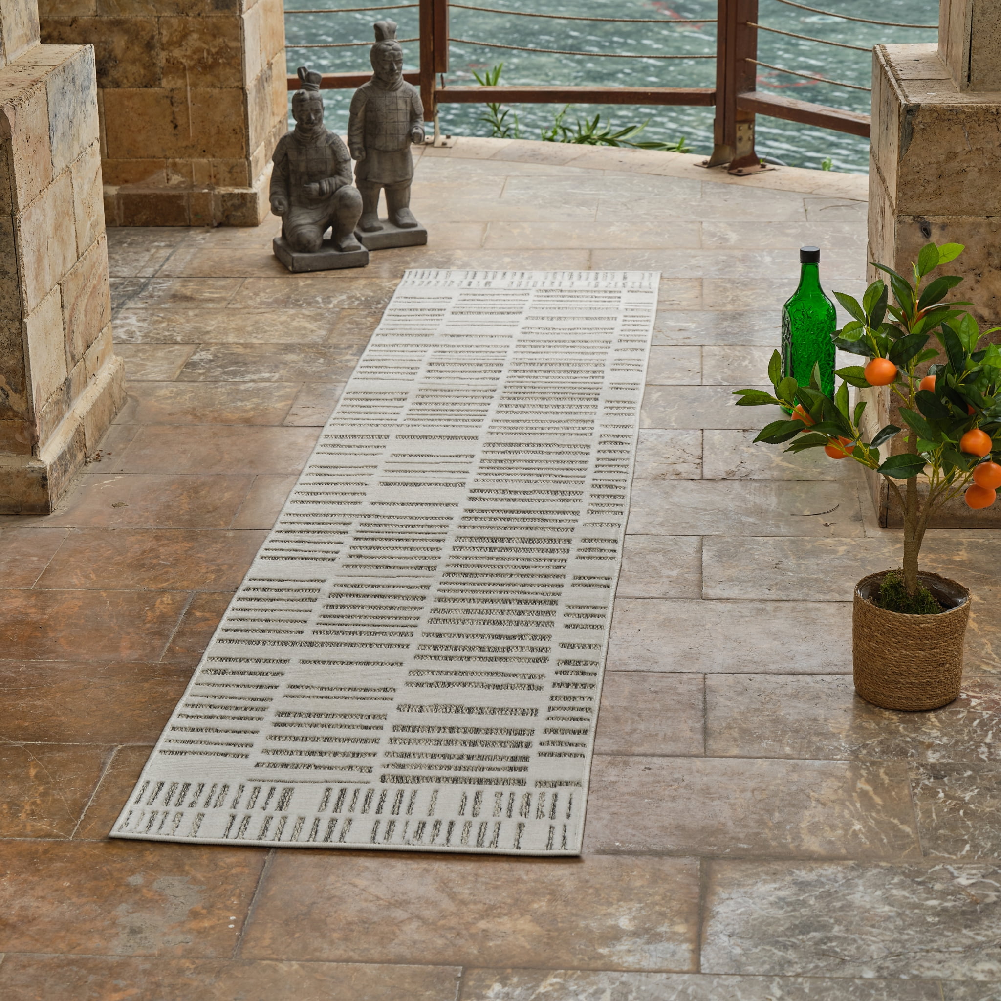 Tapis d'interieur exterieur abstrait Rug Branch Maise, beige creme, moderne - Entree, couloir