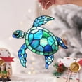thumbnail image 1 of Adorno de Tortuga Acrílica Que Atrae La Luz, Ideal Como Regalo para Mujer | Decoración para Árbol de Navidad | Llavero Acrílico Multicolor | 12 X 10 Cm | 1 Unidad, 1 of 6