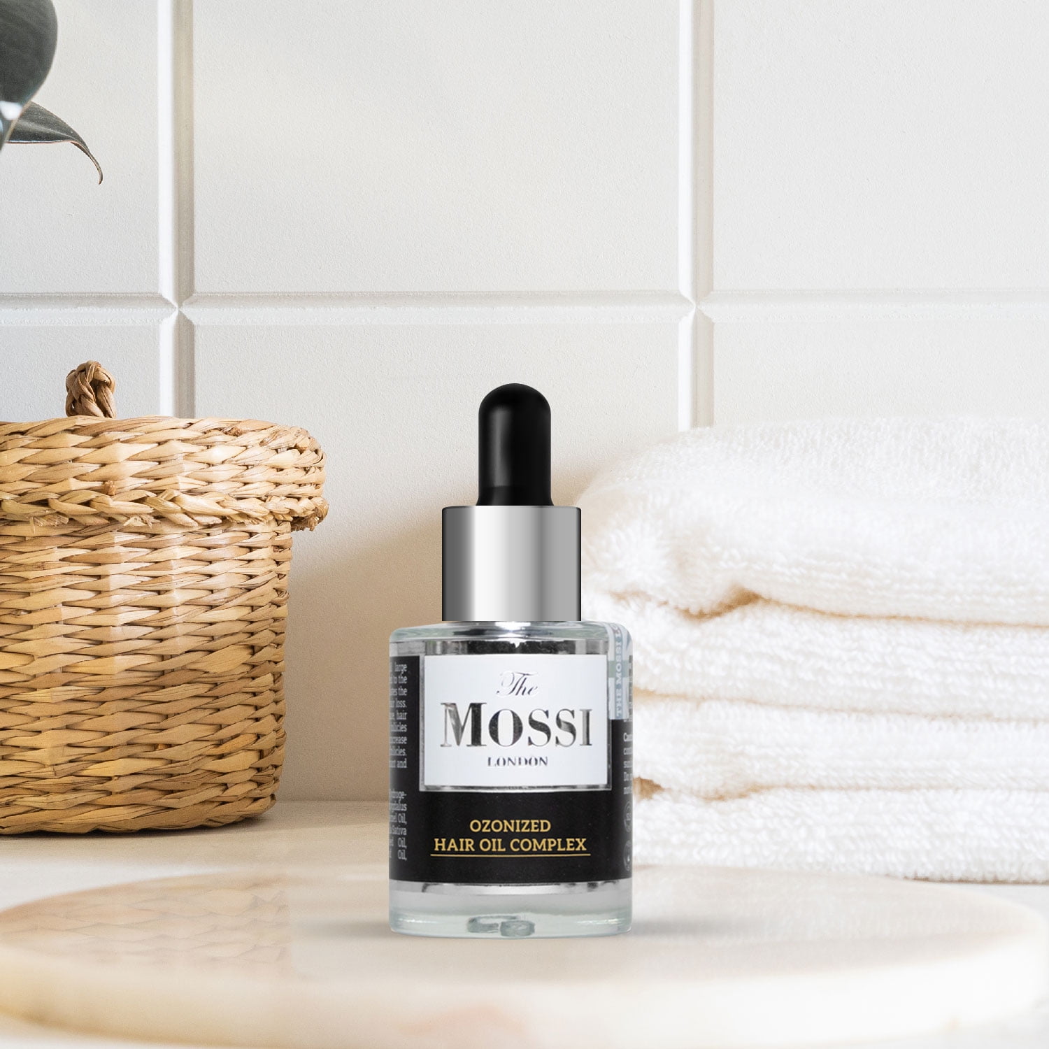 The Mossi London Ozonized Hair & Scalp Oil Complex – Nourishing Treatment – 30 ml