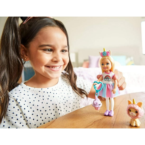 Barbie Club Chelsea Dress-Up Muñeca en disfraz de unicornio con
