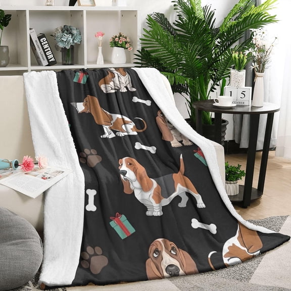 Basset Hounds with Bones and Presents Blanket,Comfortable Soft Flannel Throw Blanket,All Season,Warm Lightweight Blankets for Sofa Bed Couch Living Room Chair,50"x60"(130x150cm)