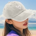 thumbnail image 3 of Gorra de béisbol para mujer con bordado de corazón: gorra de moda para niñas para deportes al aire libre,ajustable,bonita y casual, 3 of 6