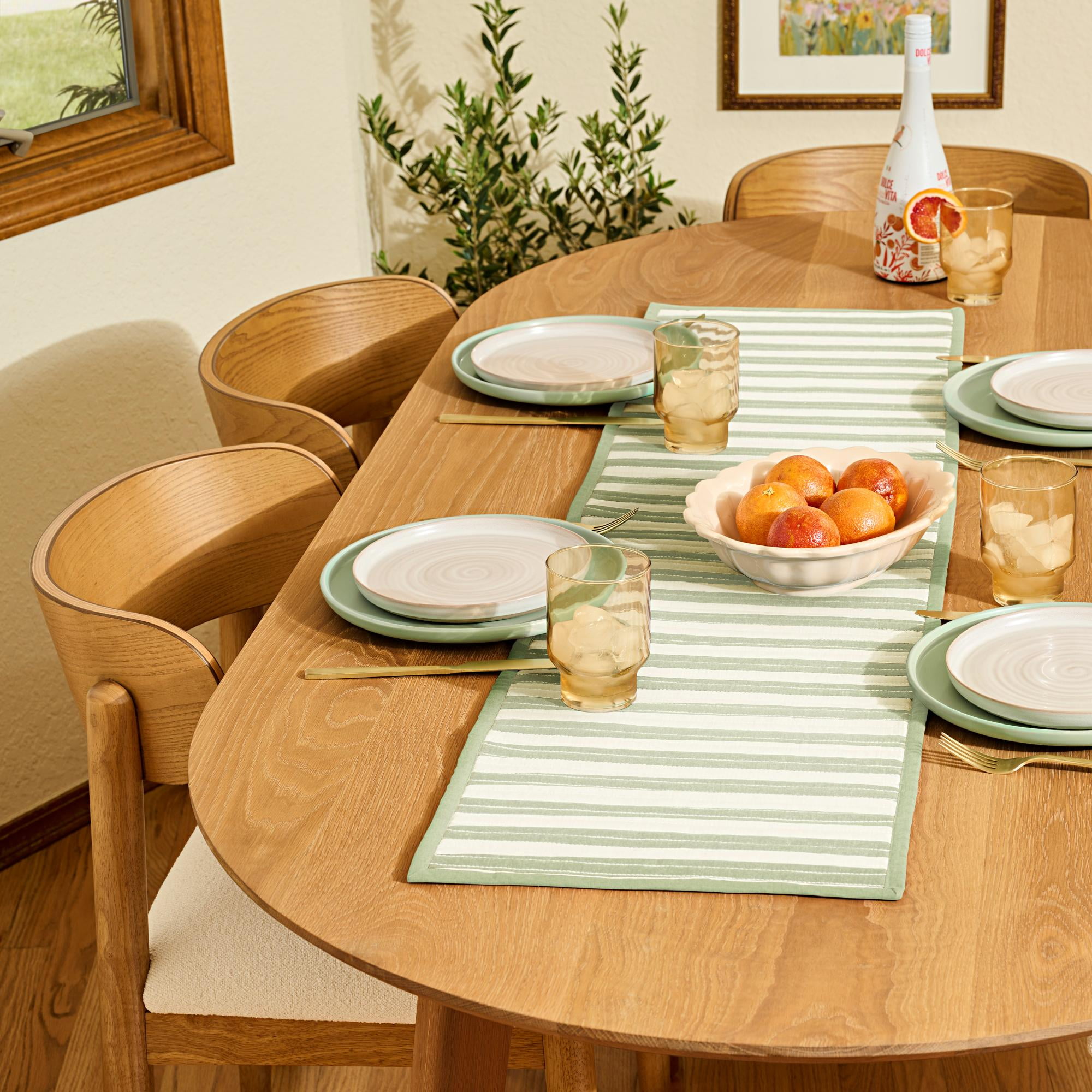 Chemin de table en tissu matelassé à imprimé floral « Beautiful Home » de Drew Barrymore, plusieurs exemplaires, 183 cm de large x 36 cm de long