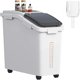 thumbnail image 1 of Cubo de almacenamiento de harina YITAHOME de 50 l/40 kg con ruedas, cuchara y tapa, color blanco, 1 of 7