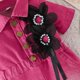 thumbnail image 4 of Conjunto de 3 piezas de boina con pantalones cortos de manga larga y tiras para niños, pantalones cortos con cuentas y flores grandes, top de poliéster para niña, 4 of 5