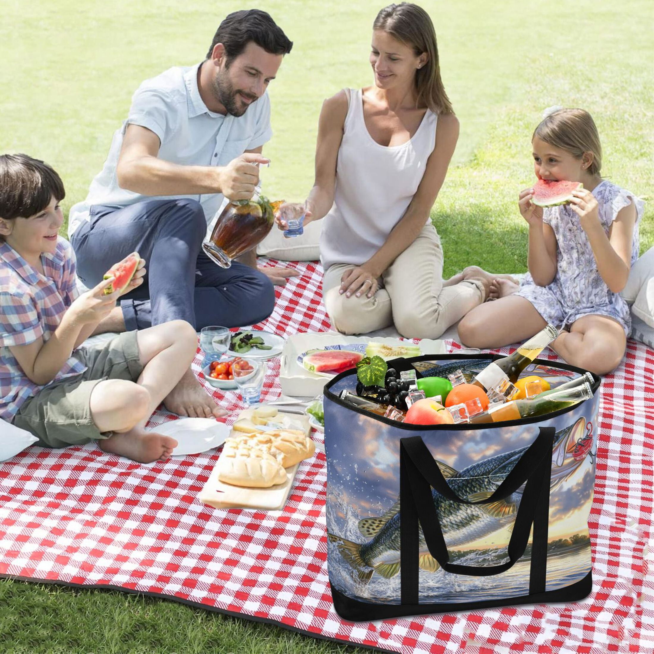 Large Hand-held Ice Pack Picnic Bag Insulation and Refrigeration Suitable for Shopping Picnics and Camping Golden Fish Picture