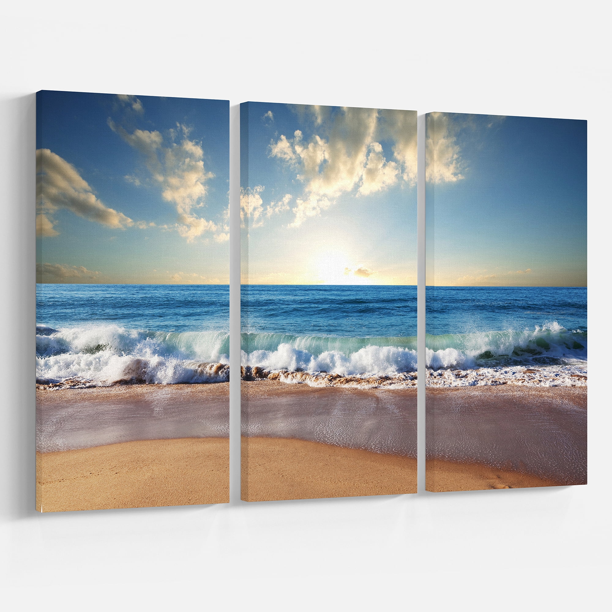 Designart 'Sea Sunset ' Seascape Photography Canvas Art Print