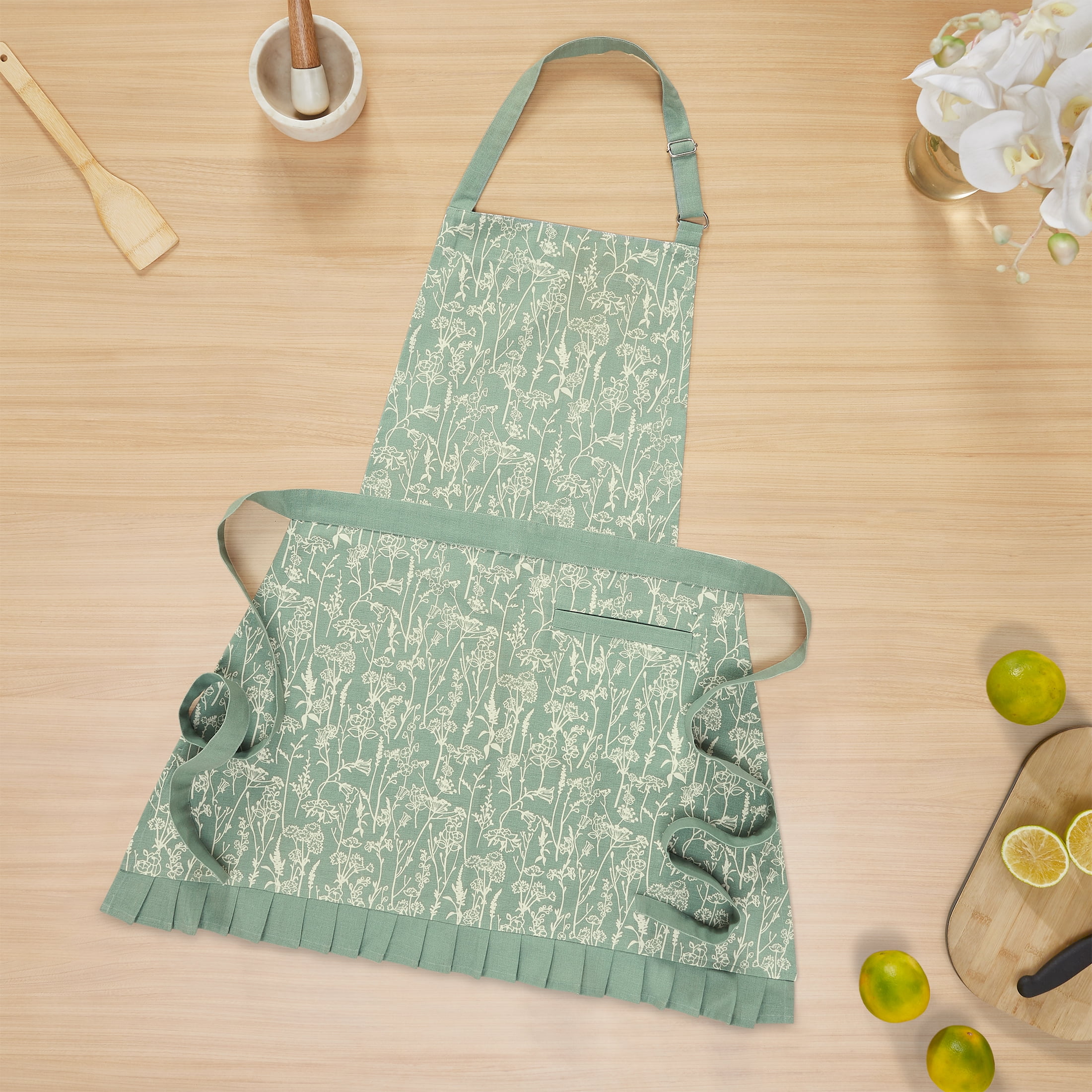 My Texas House Polyester/Cotton 30" x 54" Floral Ruffle Apron, Green