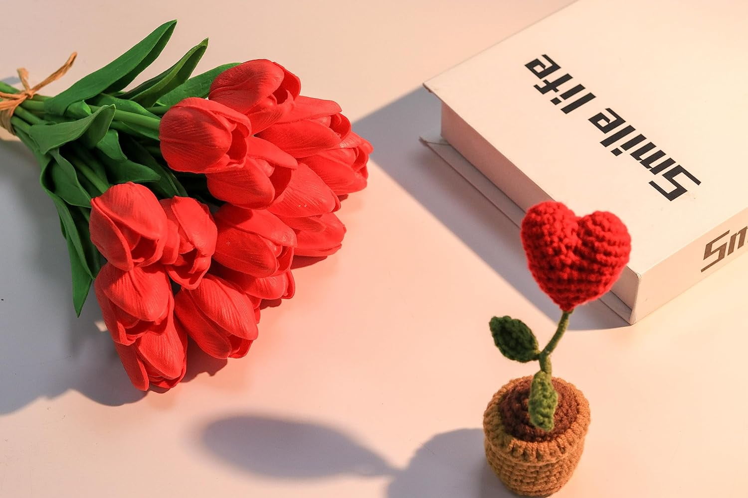 Red Fake Tulips Artificial Flowers Real Touch Red " Silk Flower for Home Kitchen Decor Mother's Day Spring Easter Wedding Bouquet Decorations Office Floral Arrangements