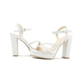 thumbnail image 2 of Zapatilla Lady Paulina Formal Eventos Sociales Graduación Tacon Ancho Plateado 23.5, 2 of 6
