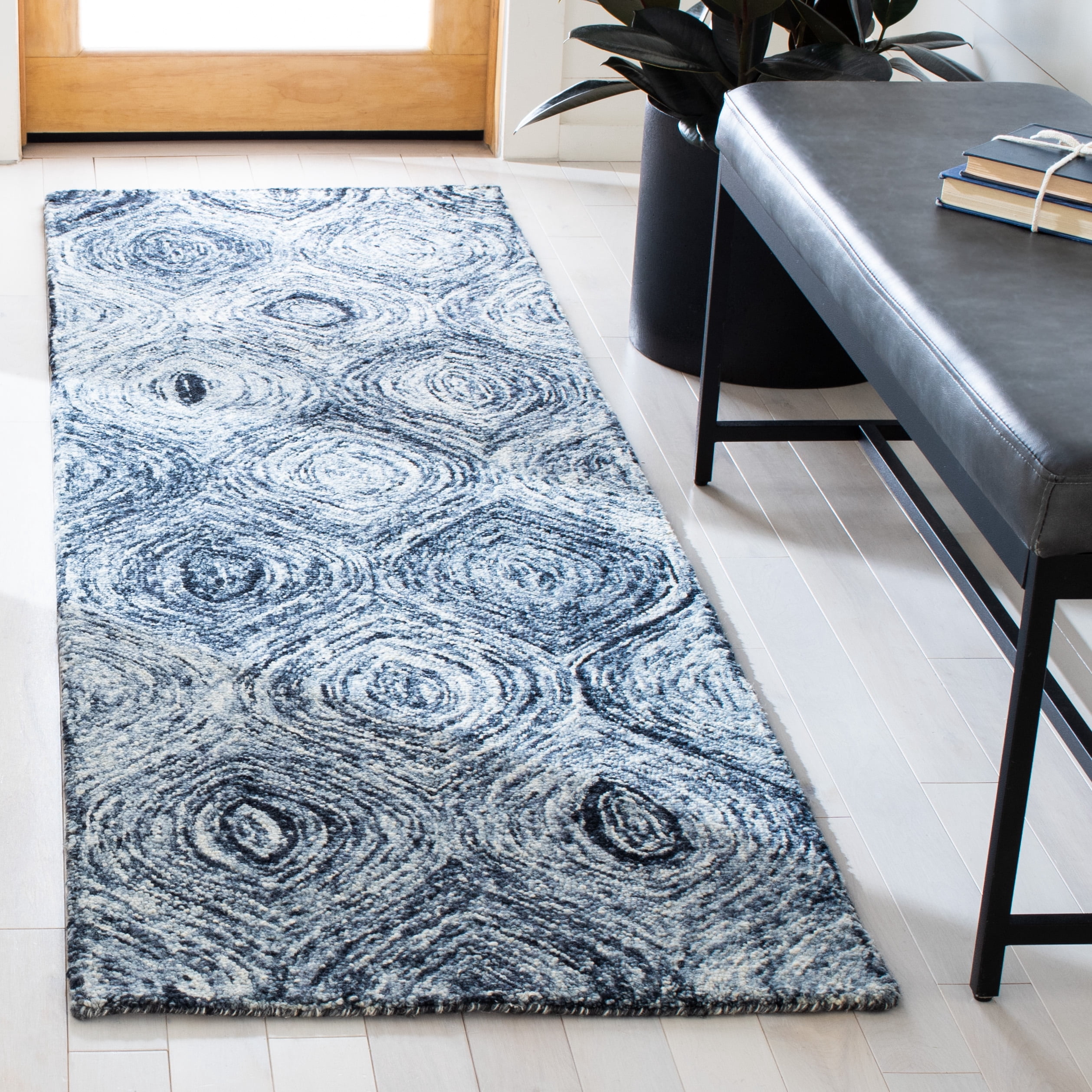 SAFAVIEH Ikat Kim Geometric Wool Runner Rug, Grey, 2'3" x 8'