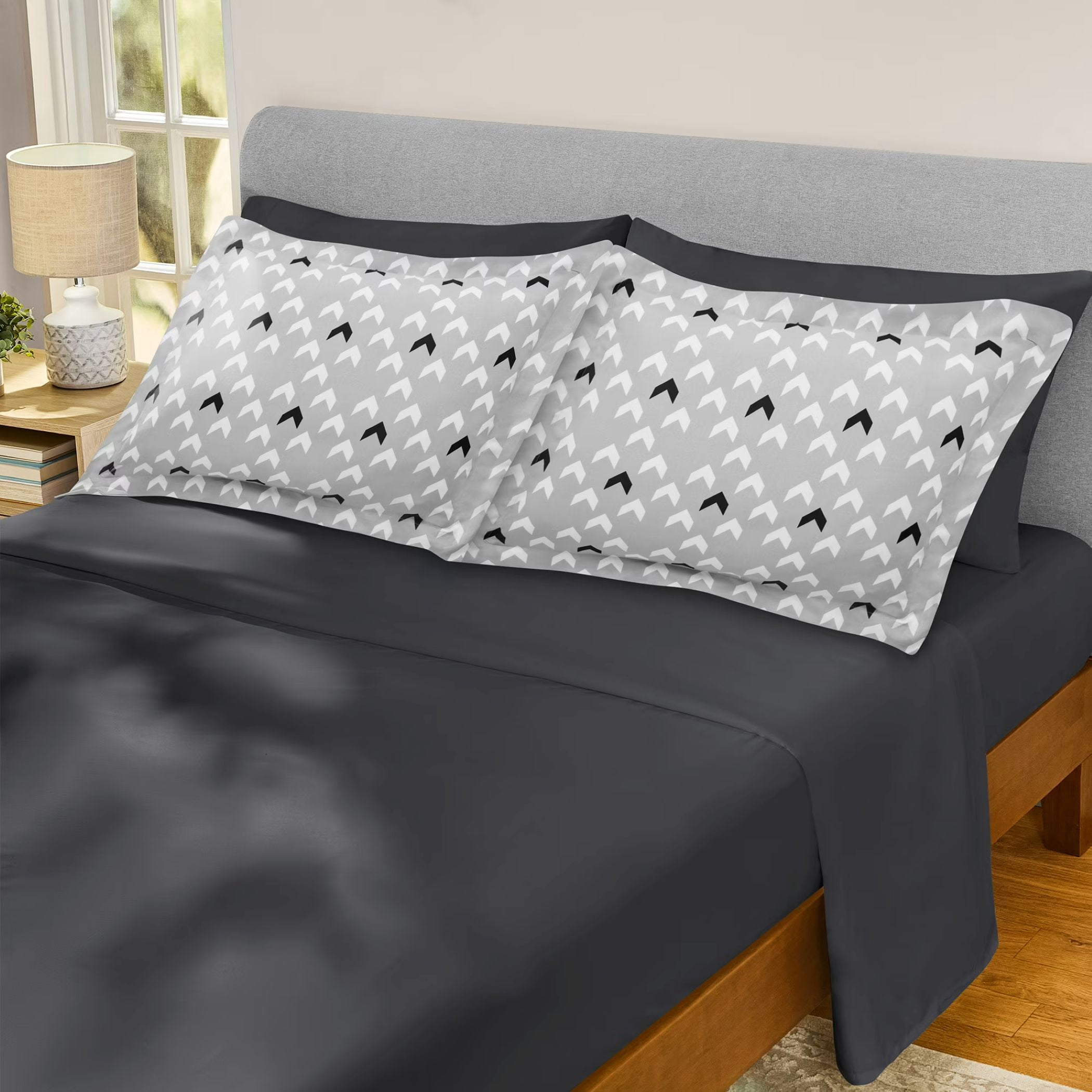 Mainstays 7-Piece Reversible Bed in a Bag Comforter and Sheet Set, Full, Light Grey Chevron