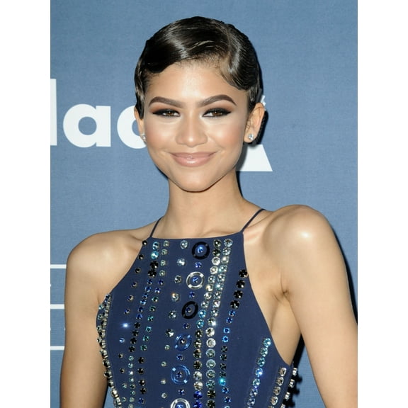 Zendaya At Arrivals For 27Th Annual Glaad Media Awards, The Beverly Hilton Hotel, Beverly Hills, Ca April 2, 2016. Photo By Dee CerconeEverett Collection Celebrity (8 x 10)