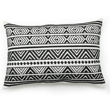 Modrn Industrial Black And White Zig Zag Oblong Decorative Throw
