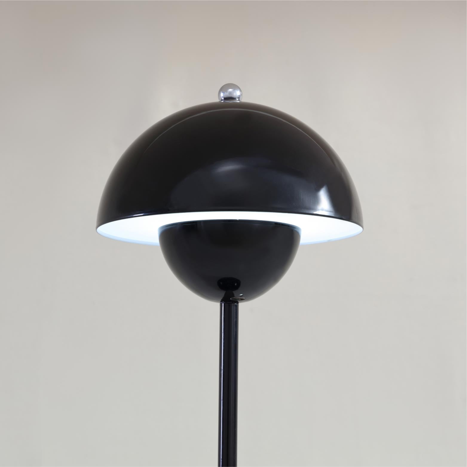 Mainstays Rechargeable 12" Black LED flowerpot Portable Metal Table Lamp, Cordless Dimmable Desk Lamp