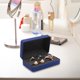 thumbnail image 1 of Caja organizadora de anillos para joyería, escaparate de viaje, caja de joyería portátil elegante, caja de almacenamiento de anillos para gemelos de Azul, 1 of 8