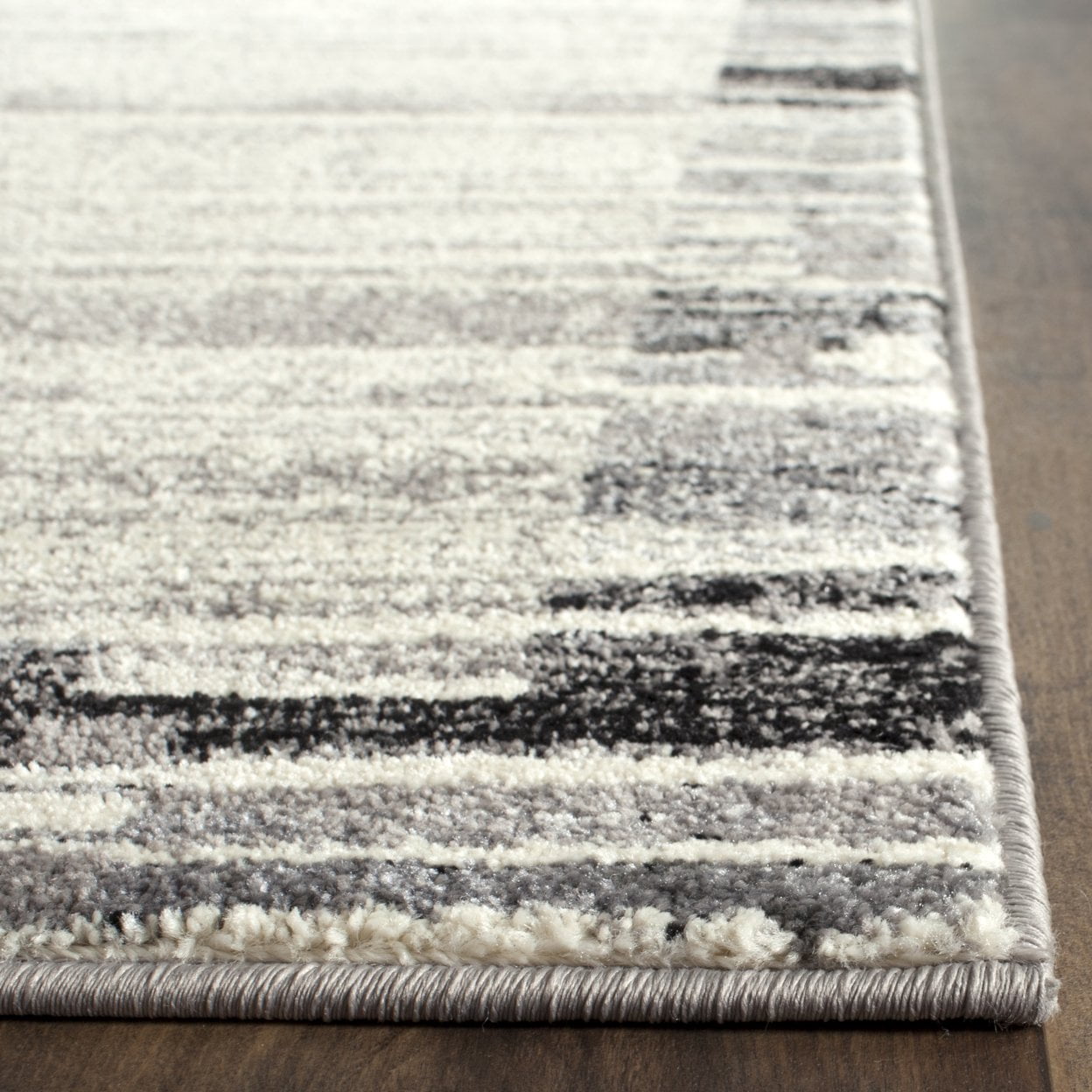 SAFAVIEH Evoke Roydon Bordered Runner Rug, Cream/Dark Grey, 2' x 8'