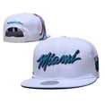 thumbnail image 2 of NBA Gorra Vintage De Baloncesto Hiphop Lisa, 2 of 3