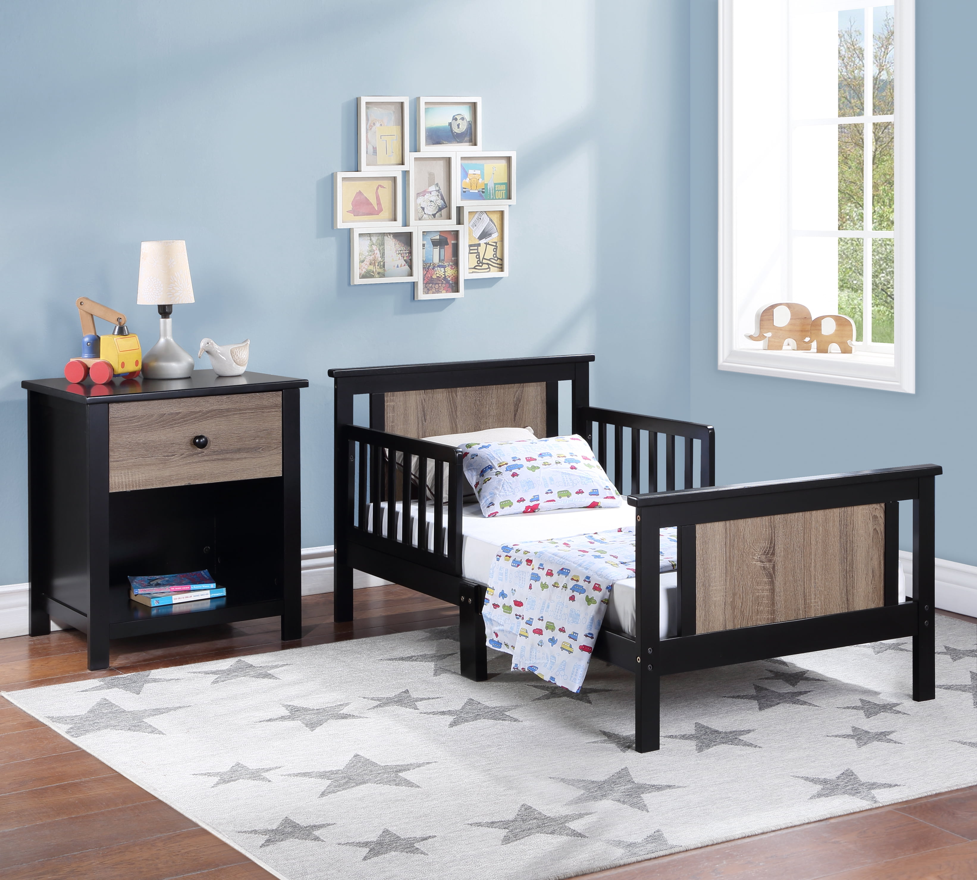 Olive & Opie Connelly Wood Reversible Panel Toddler Bed in Black/Vintage Walnut