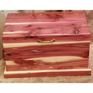 Rhino Aromatic Cedar Wardrobe Trunk