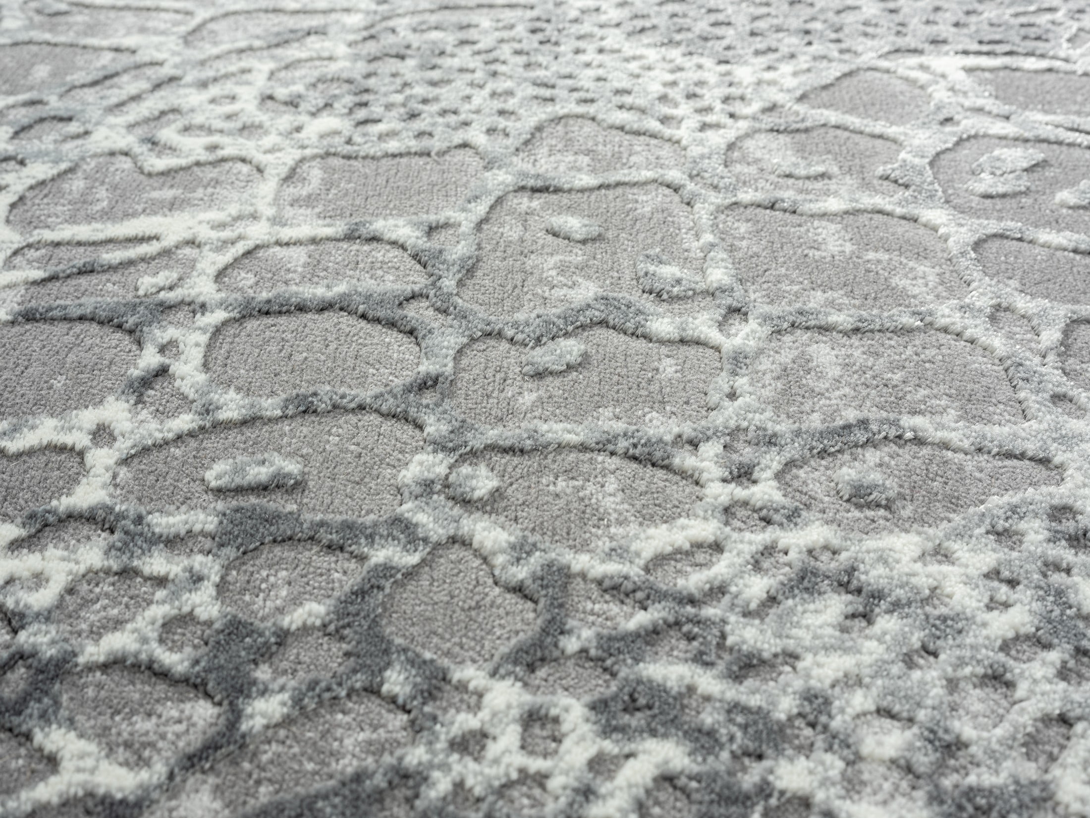 Royal Velvet Bayer Abstract Pebble Low Pile Indoor Area Rug, Grey, 5' x 7'