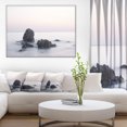 thumbnail image 1 of Rochers dans la Mer Noir et Blanc - Impression sur Toile de Bord de Mer, 1 of 4