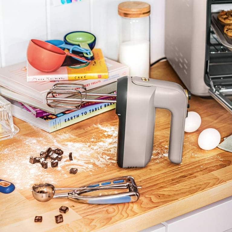 キッチン家電 Berry Free Shipping! Beautiful 6-Speed Electric Hand Mixer with Porcini