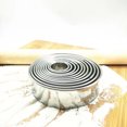 thumbnail image 2 of Juego de cortadores de galletas redondas, 11 cortadores de donas de repostería circulares, cortadores de galletas redondos, moldes de anillo de metal para hornear circulares, 2 of 5