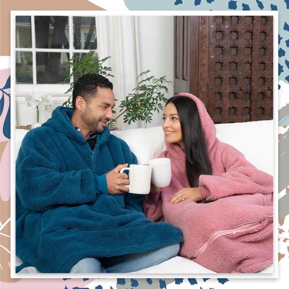 Tenby Wearable Blanket with Sleeves for Women and Men, Oversized One Size Sherpa Blanket Hoodie Sweatshirt with Front Pocket, Foldable Portable Travel Pillow with Handle and Trolley Straps, Pink