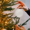 thumbnail image 4 of Adornos navideños de 5 pulgadas - Bolas de purpurina irrompibles para árbol/corona, paquete a granel de bolas colgantes de plástico, decoración navideña para fiestas y hogar (blanco), 4 of 4