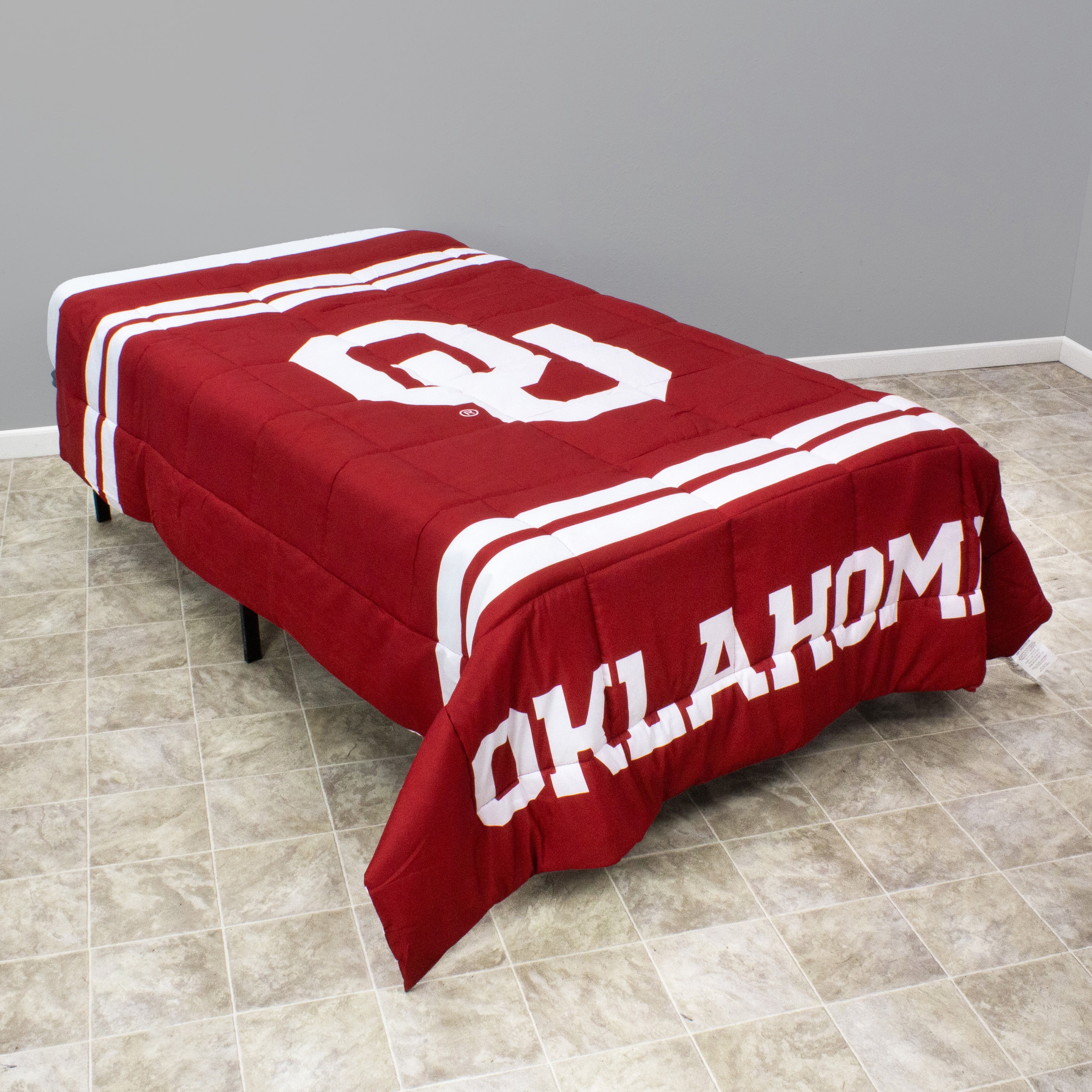 College Covers Oklahoma Sooners Reversible Big Logo Soft and Colorful Comforter Queen