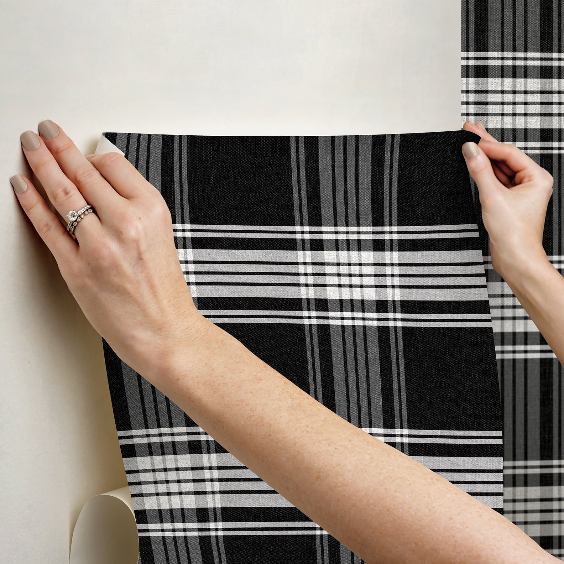 RoomMates Clueless Dionne Black Peel and Stick Wallpaper