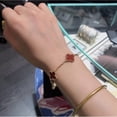 thumbnail image 4 of Pulsera De Trébol De Cinco Hojas/Collar 10 Chapado En Acero Titanio 18K, 4 of 4