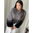 thumbnail image 5 of Abrigo de piel de oveja auténtica para mujer, corto, de moda, de color degradado, de lujo, de zorro natural, cálido y esponjoso, chaquetas de invierno, 5 of 5