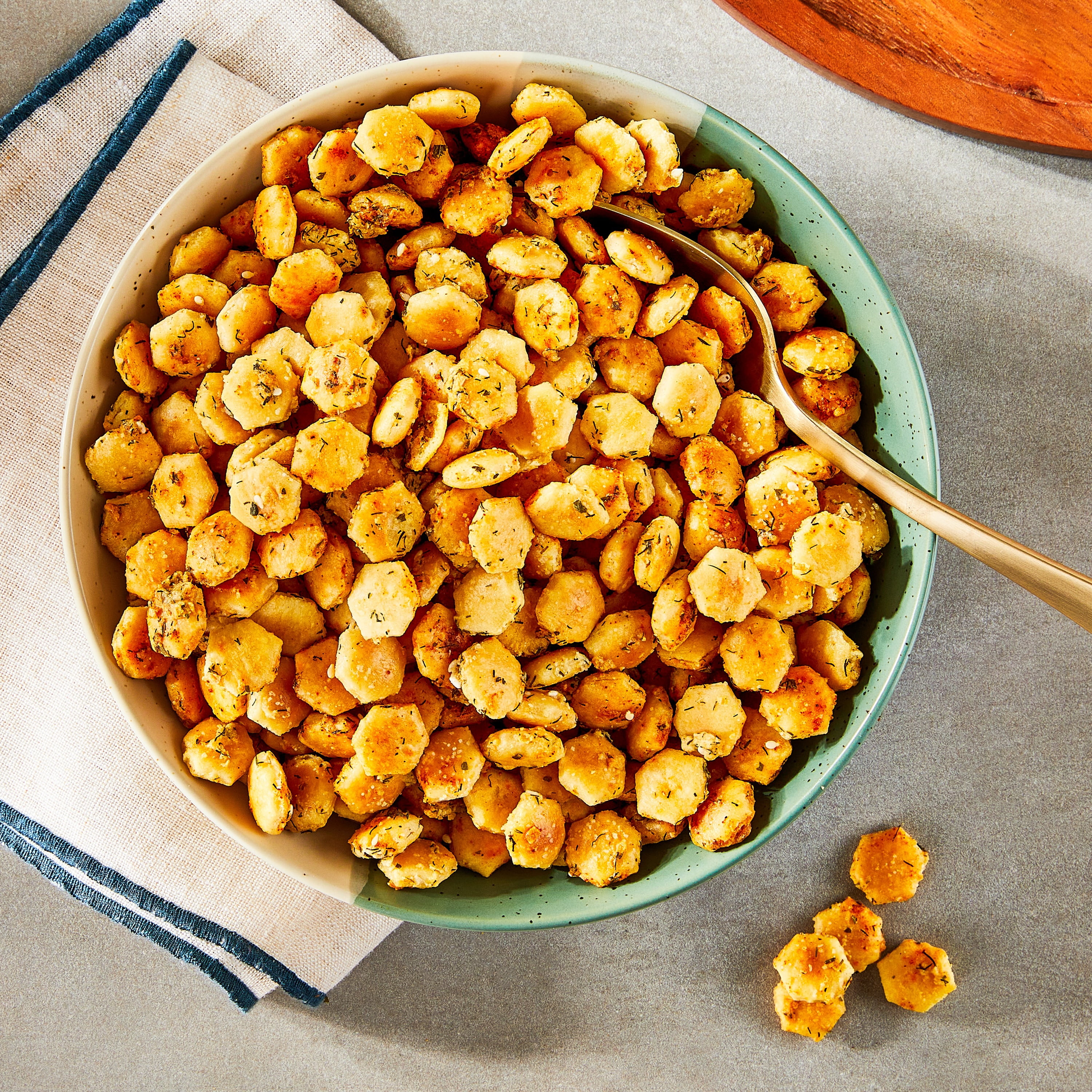 Great Value Soup & Oyster Crackers, 9 oz