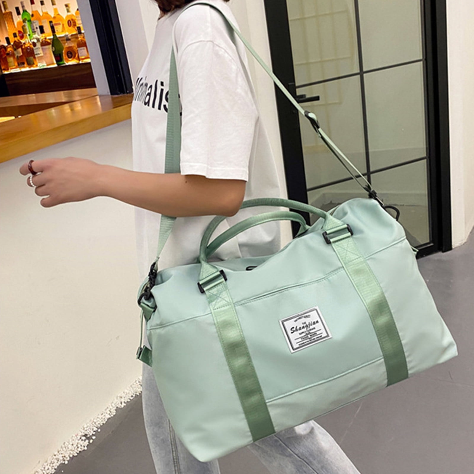 FAMTKT Expandable Gym Bags, Duffle Bags for Sports and Weekend Travel, Large Capacity Lightweight Overnight Bags for Men and Women, Travel Duffel Bags, Sports Tote Bag