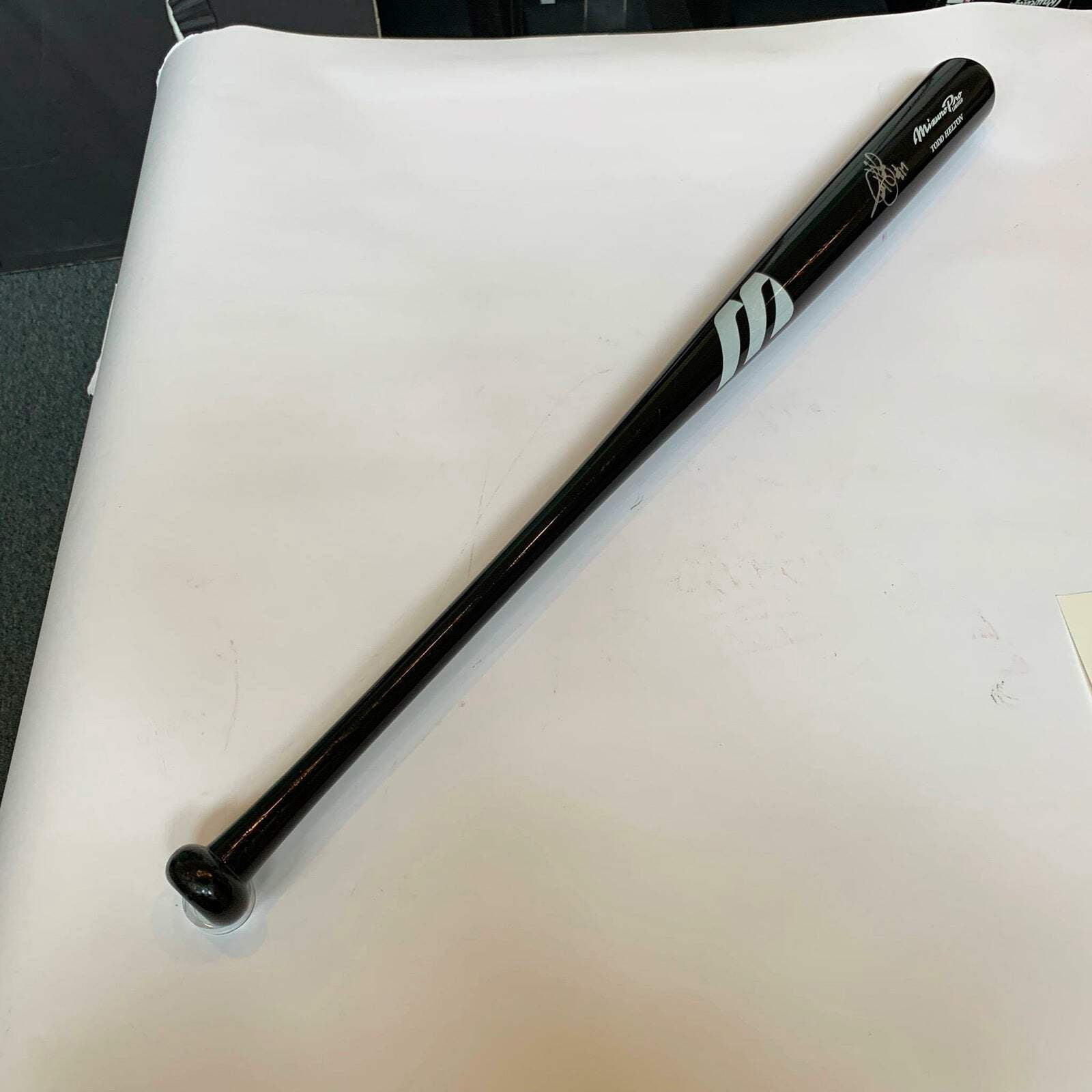 Beautiful Todd Helton #17 Signed Game Model Mizuno Bat Colorado Rockies JSA COA