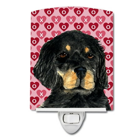 

Caroline s Treasures SS4515CNL Gordon Setter Hearts Love and Valentine s Day Portrait Ceramic Night Light 6x4x3