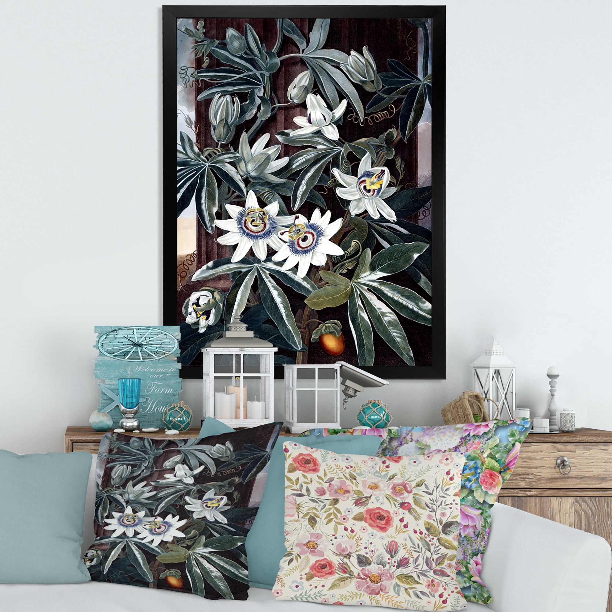 Designart 'Ancient Flowers I' Traditional Framed Art Print