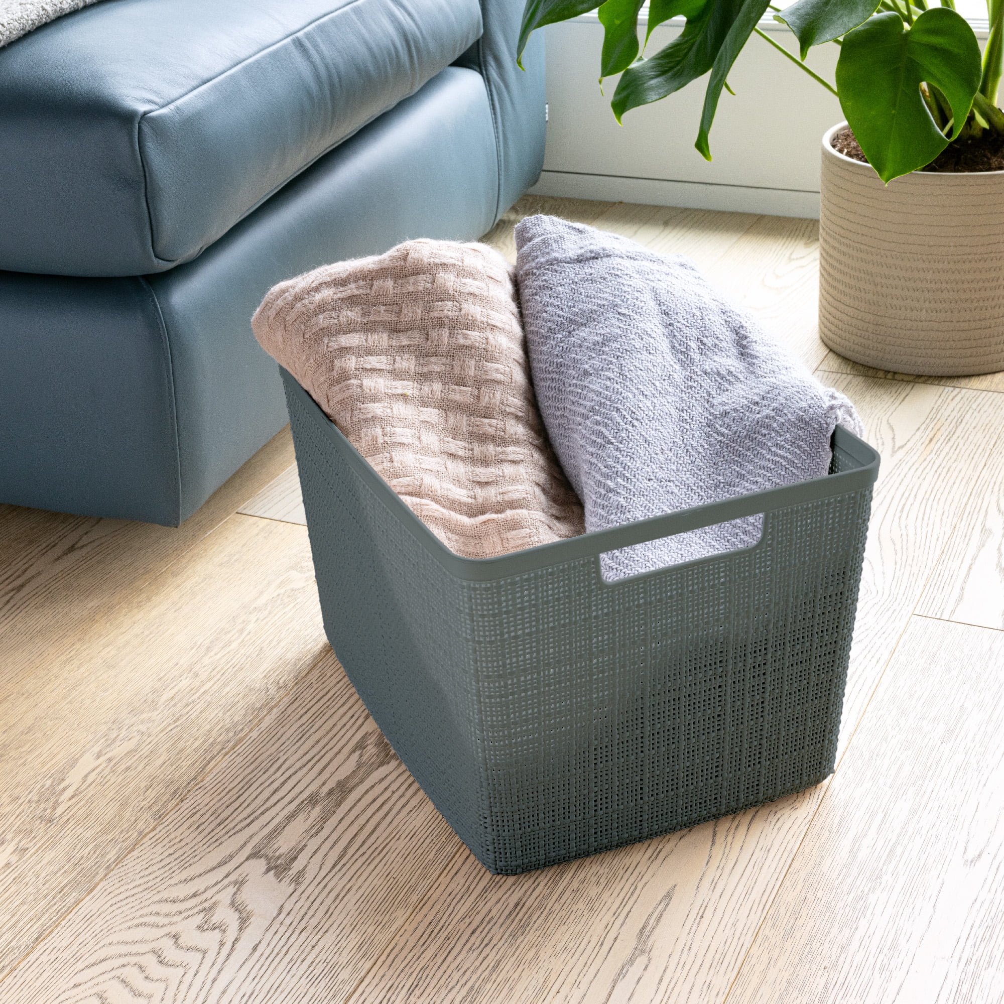 Curver Set of 4 Jute Basket Large Durable Resin Organization and Storage Basket Bin, Grey