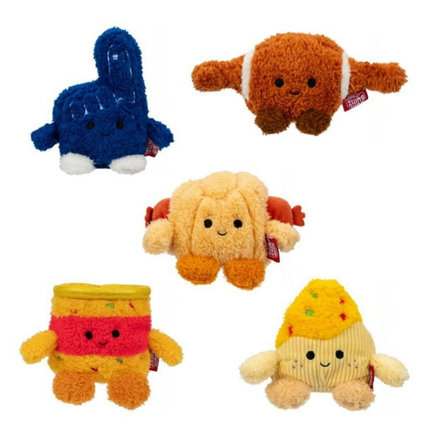 Paquete de 5 peluches Fundaybumz de Bumbumz de 4,5 pulgadas - Tarro con chips de tortilla de cerdo con queso Nacho en una manta, dedo de abanico y balón de fútbol - De los creadores de malvaviscos ori